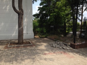 у кафе Отдых, парк Казарскому